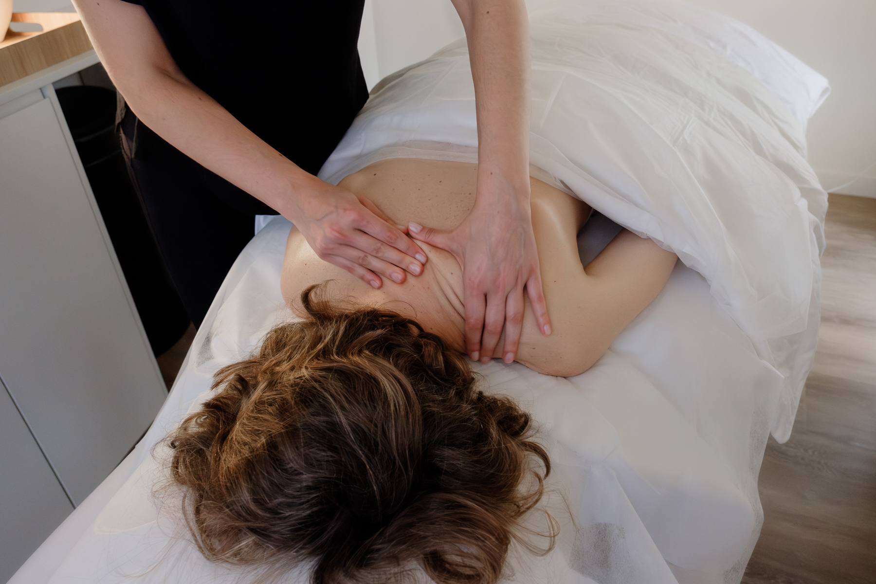 Back massage in La Cabina
